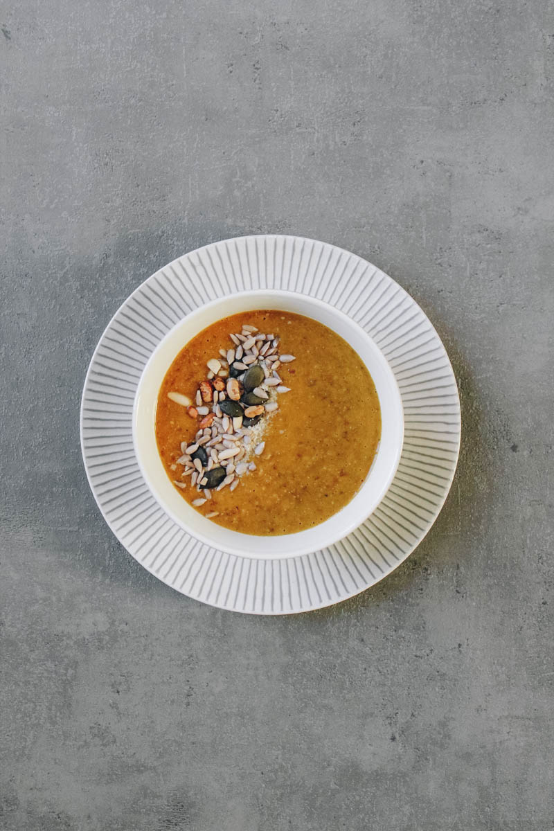 Cremige Linsensuppe mit Chili und Orange {vegan} - blattgrün