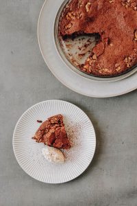Buchweizen-Brownies {glutenfrei, raffiniert-zuckerfrei} und ein paar Worte zu #metoo | Blattgrün